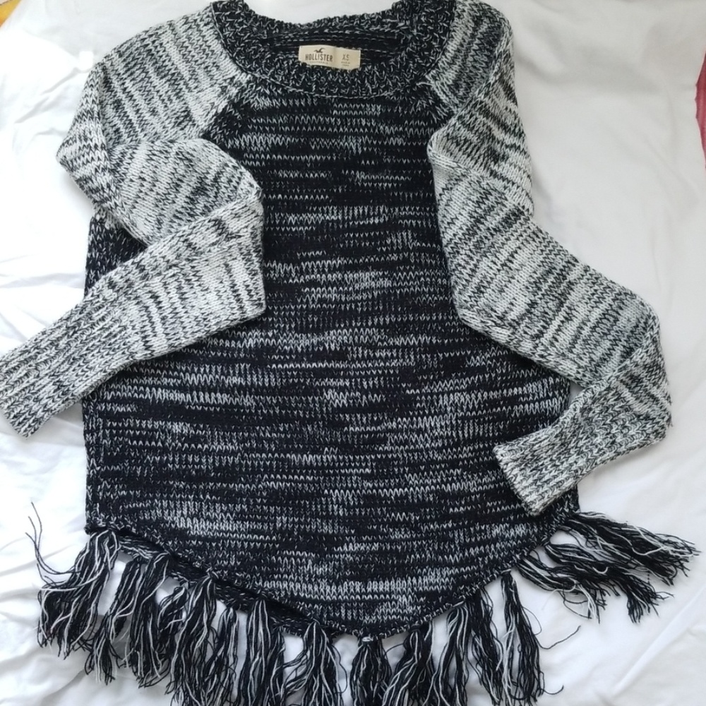 Hollister sweater